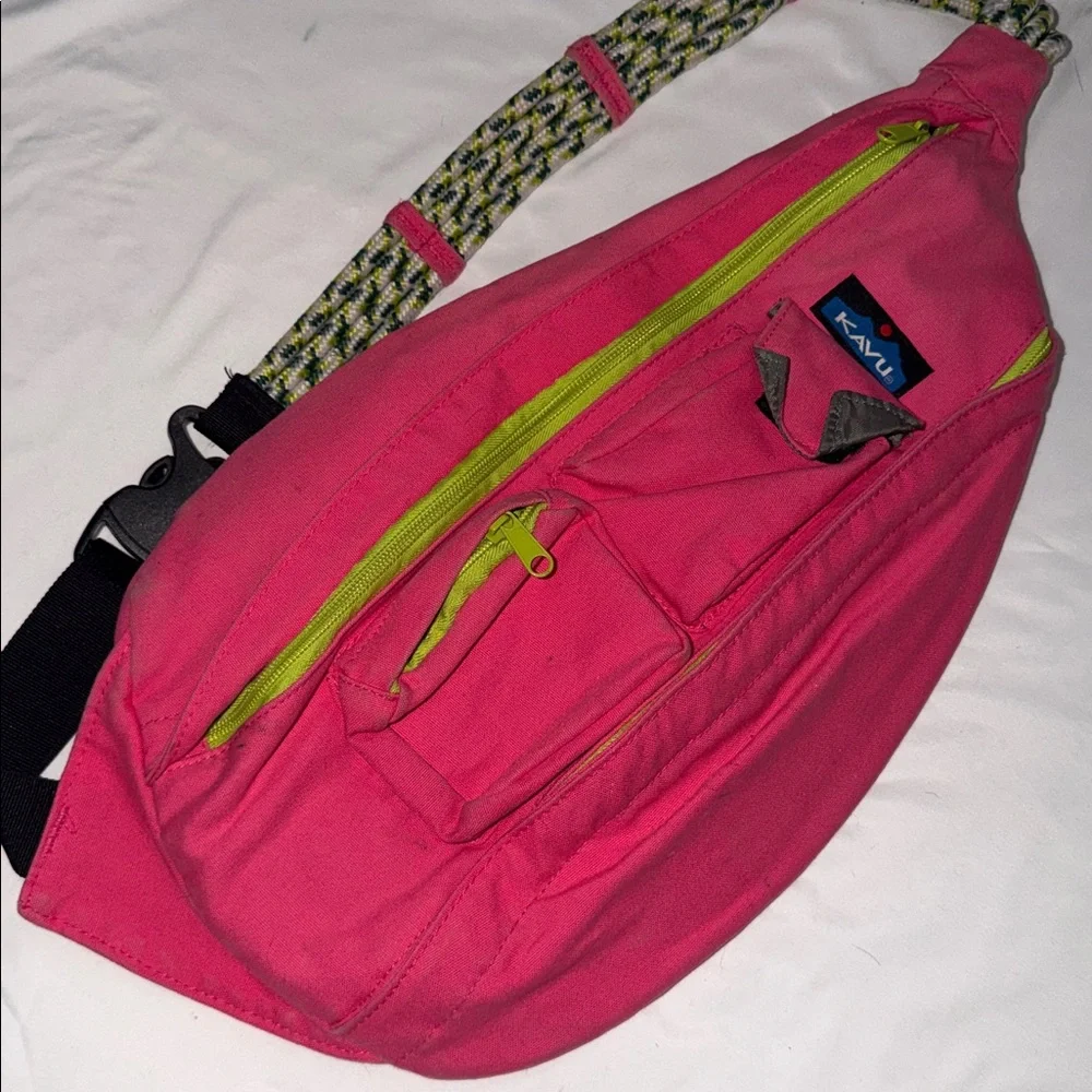 KAVU Rope Sling Backpack Bag in Pink and Green